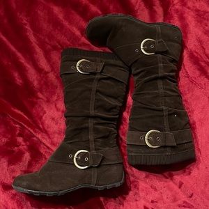 Woman Brown Flat Suede Boats